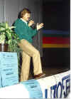 1987 F04.jpg (59674 byte)